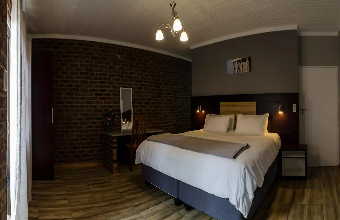 The Woodsman Bed And Breakfast-1